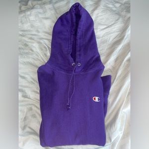 Men’s L purple Champion hoodie
